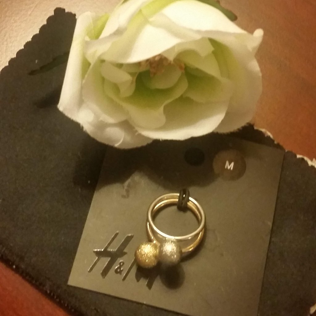 HM GoldSilver Ball Rings 6$